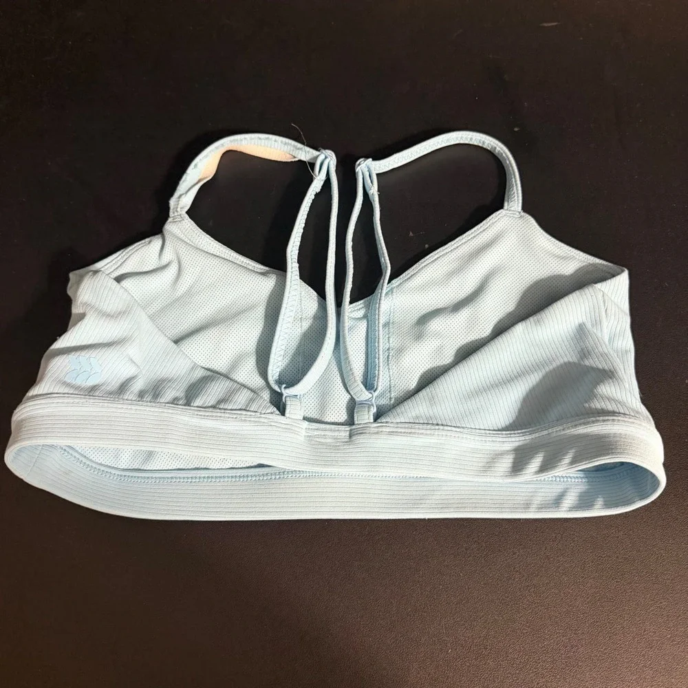 All In Motion Sports Bra Womens‎ S Light Blue Ribbed V-Neck Racerback Strappy
